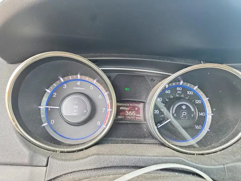 2012 HYUNDAI SONATA GLS  