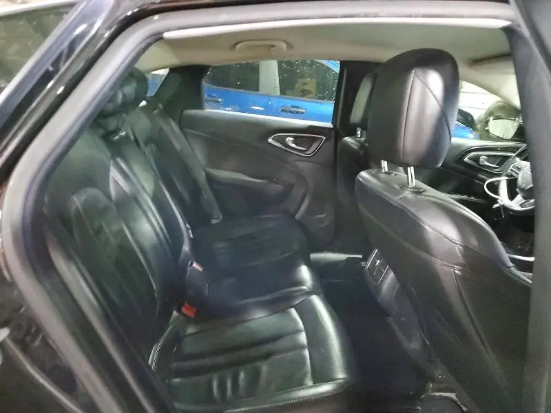 2015 CHRYSLER 200 C  