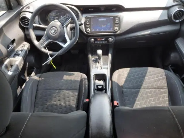 2021 NISSAN KICKS SV  