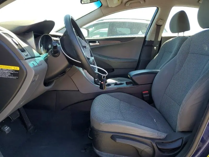2011 HYUNDAI SONATA GLS  