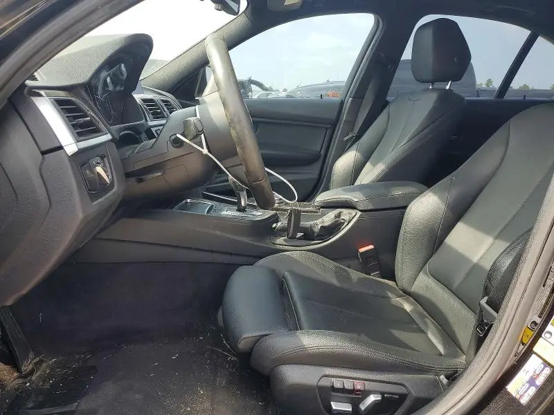 2017 BMW 320 I  