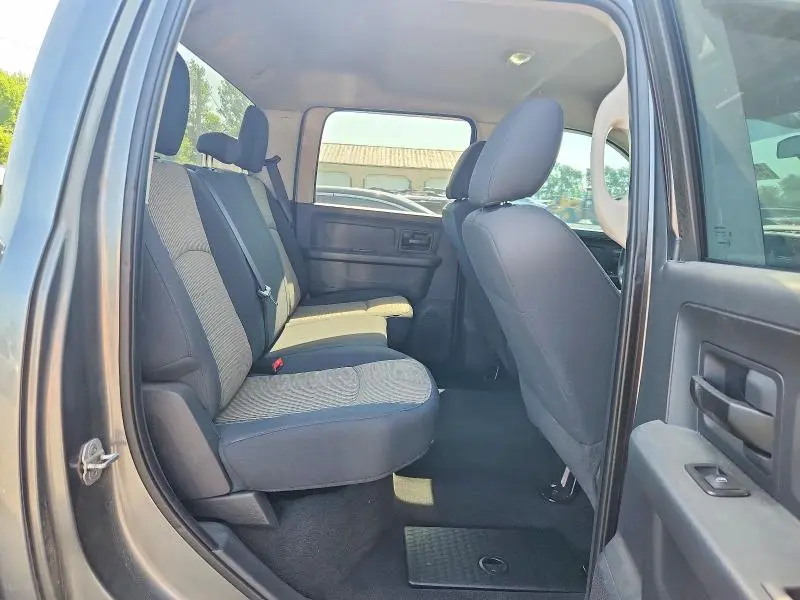 2012 DODGE RAM 1500 ST  