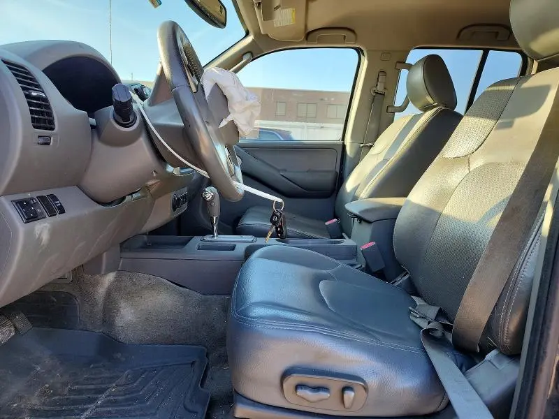 2011 NISSAN FRONTIER S  
