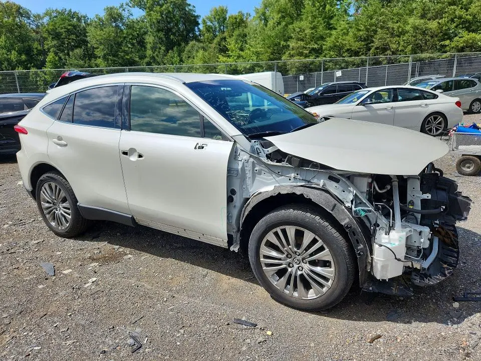 2021 TOYOTA VENZA LIMITED  