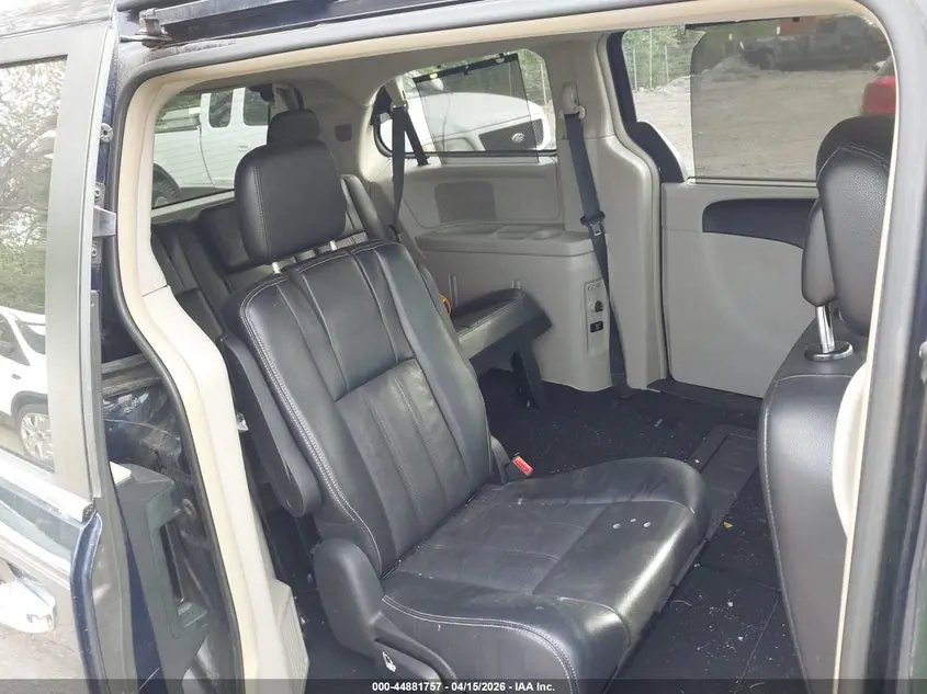 2012 CHRYSLER TOWN & COUNTRY TOURING-L