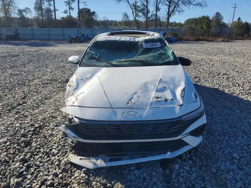 2025 HYUNDAI ELANTRA SEL  