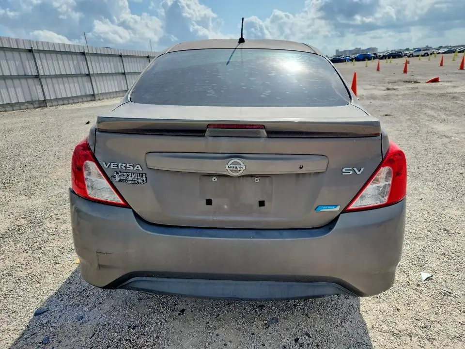2016 NISSAN VERSA 1.6 SV  