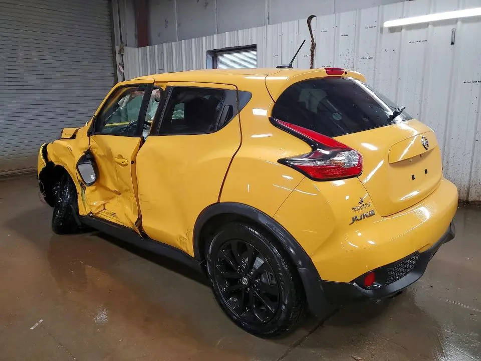 2015 NISSAN JUKE SV  