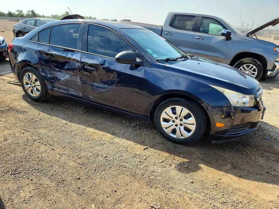 2014 CHEVROLET CRUZE LS  