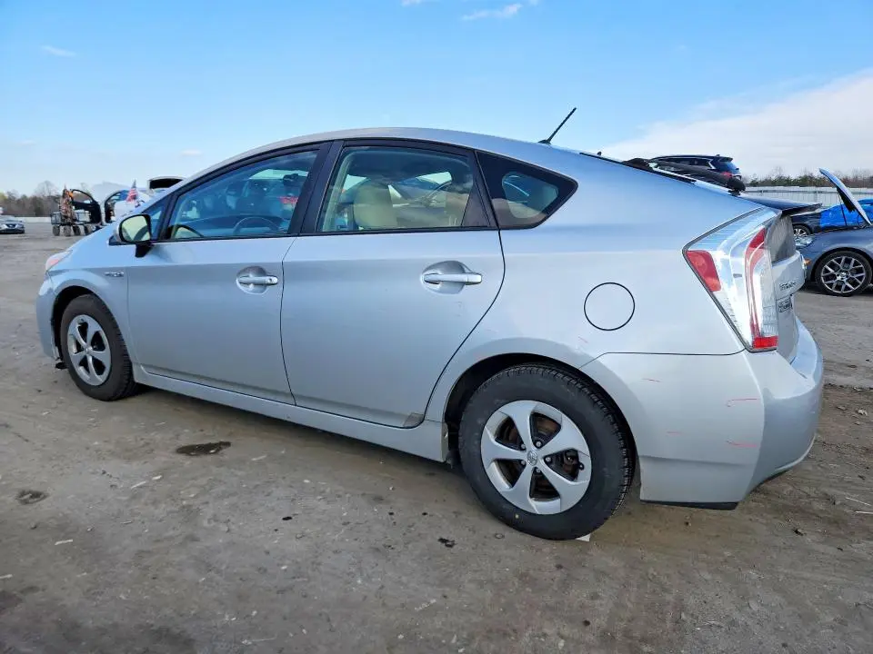 2013 TOYOTA PRIUS   