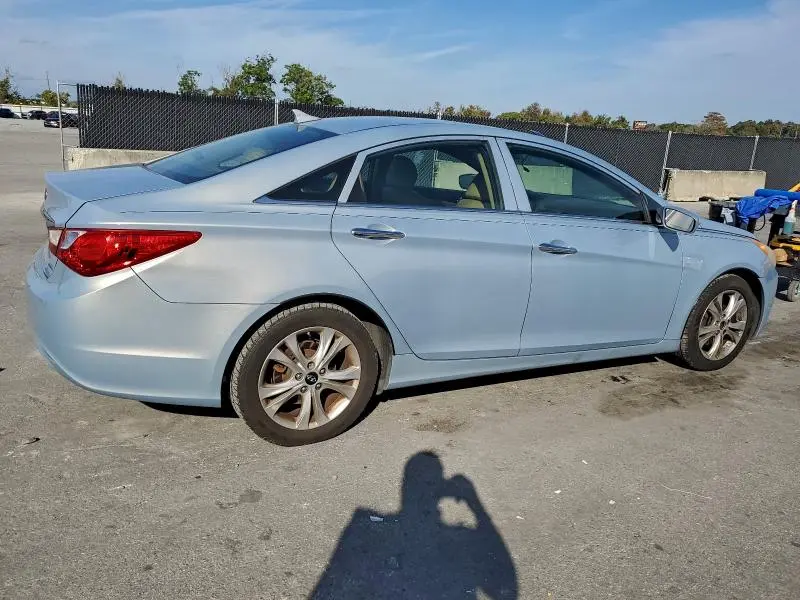 2011 HYUNDAI SONATA SE  