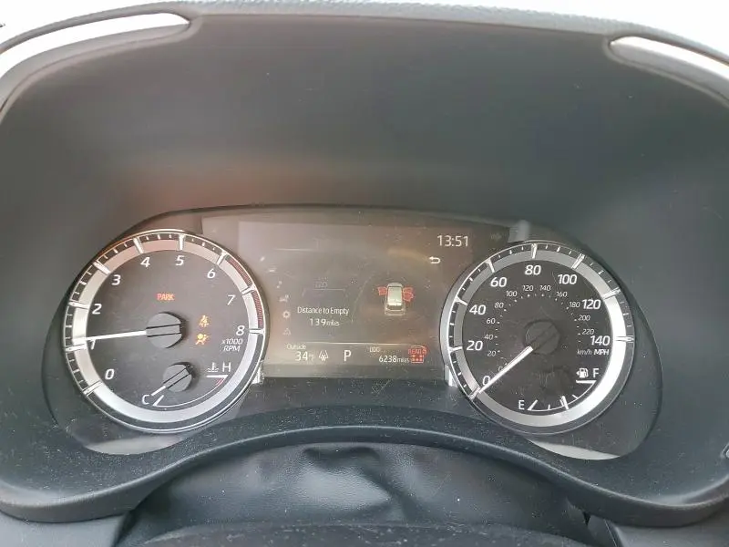 2025 TOYOTA HIGHLANDER LE  