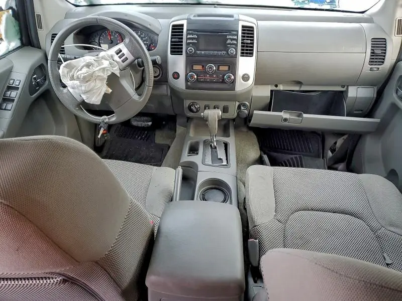 2013 NISSAN FRONTIER S  