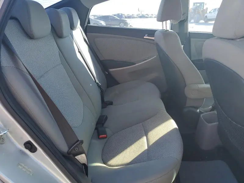 2013 HYUNDAI ACCENT GLS  