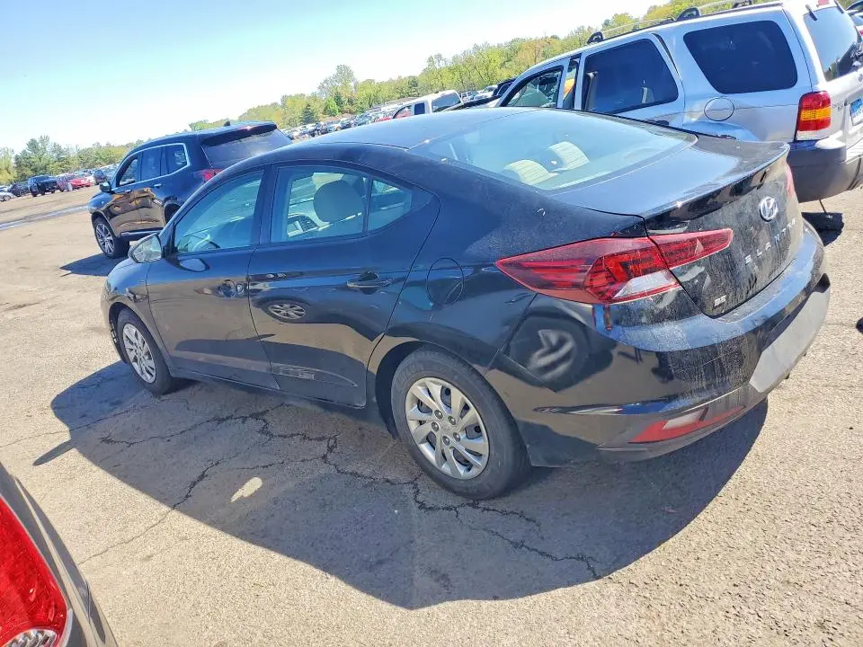 2019 HYUNDAI ELANTRA SE  