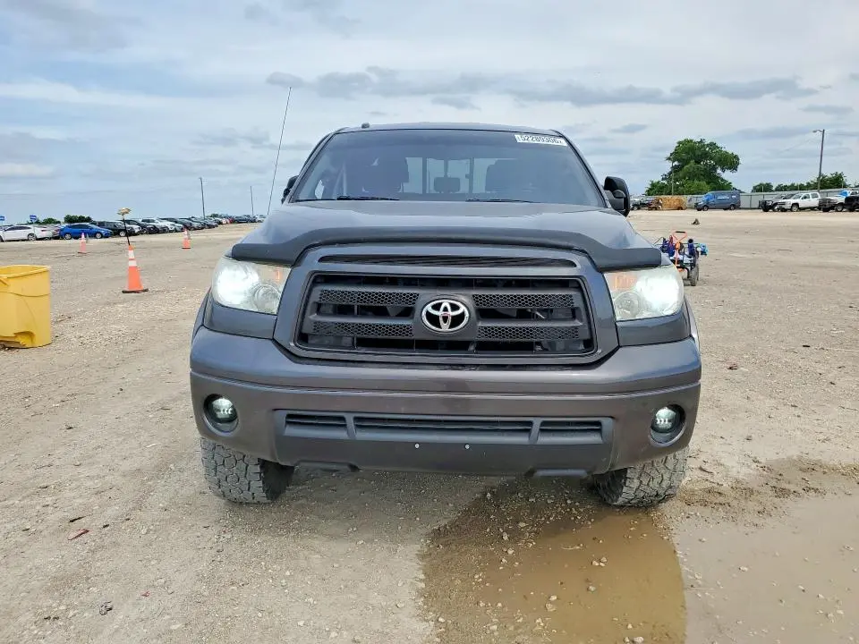 2013 TOYOTA TUNDRA DOUBLE CAB SR5  