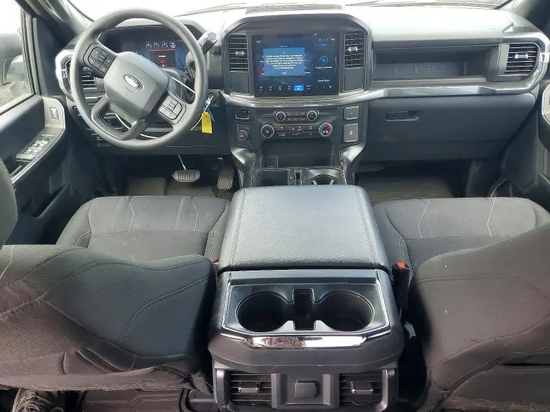 2025 FORD F150 STX  