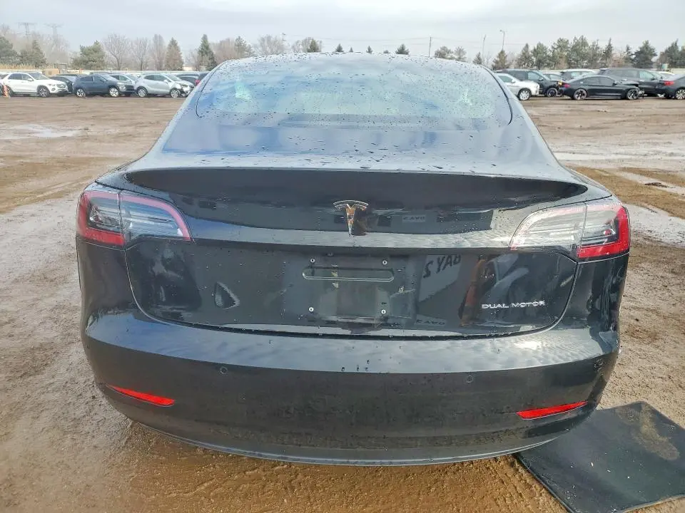 2018 TESLA MODEL 3   