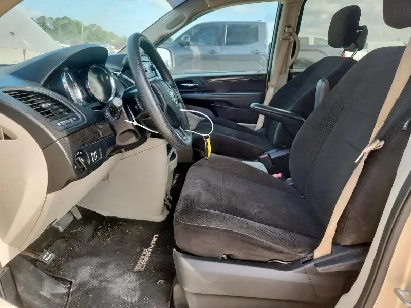 2013 DODGE GRAND CARAVAN SE  