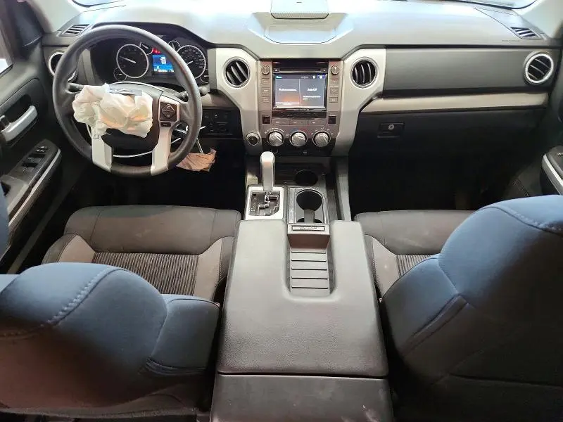 2017 TOYOTA TUNDRA SR5  