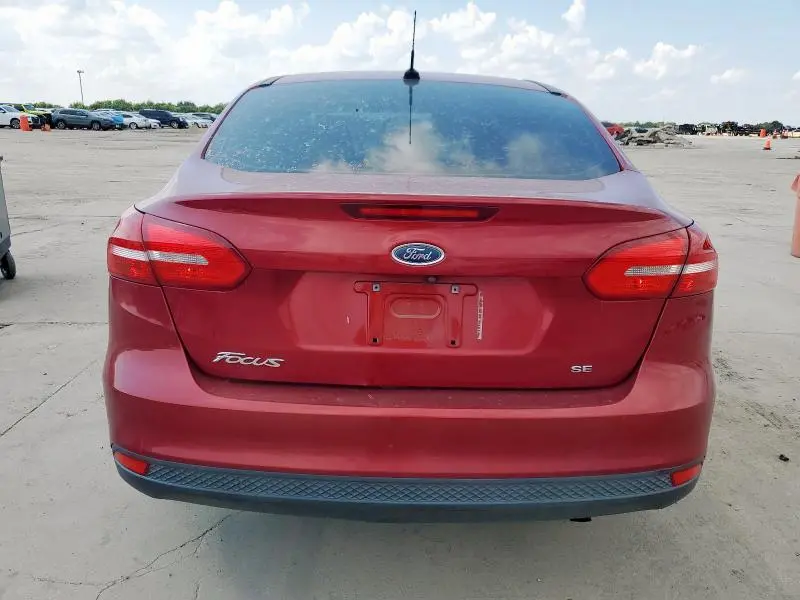 2017 FORD FOCUS SE  