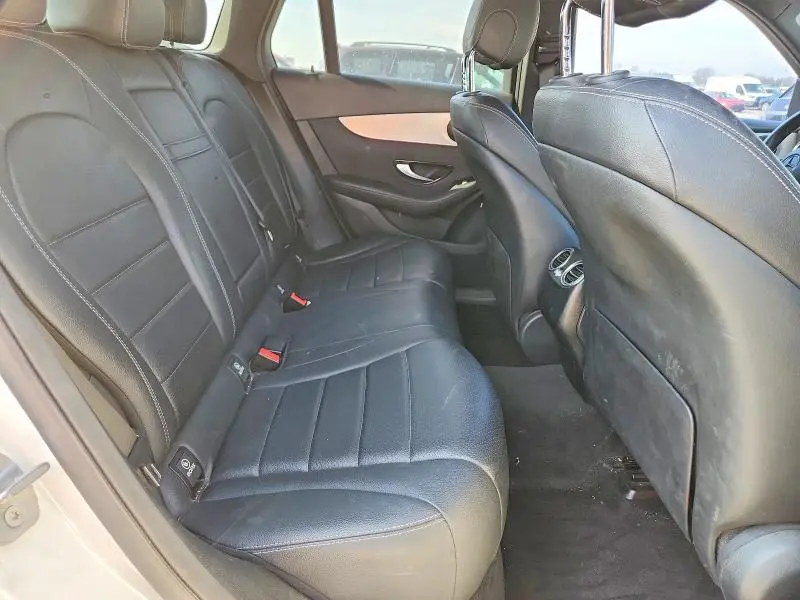 2021 MERCEDES-BENZ GLC 300 4MATIC  