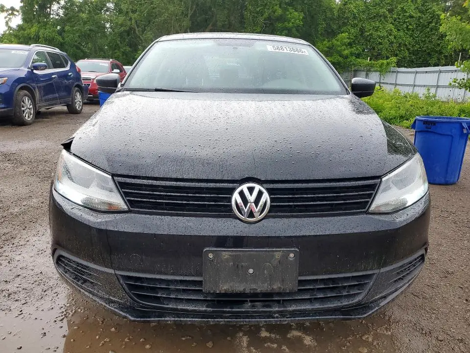 2013 VOLKSWAGEN JETTA   