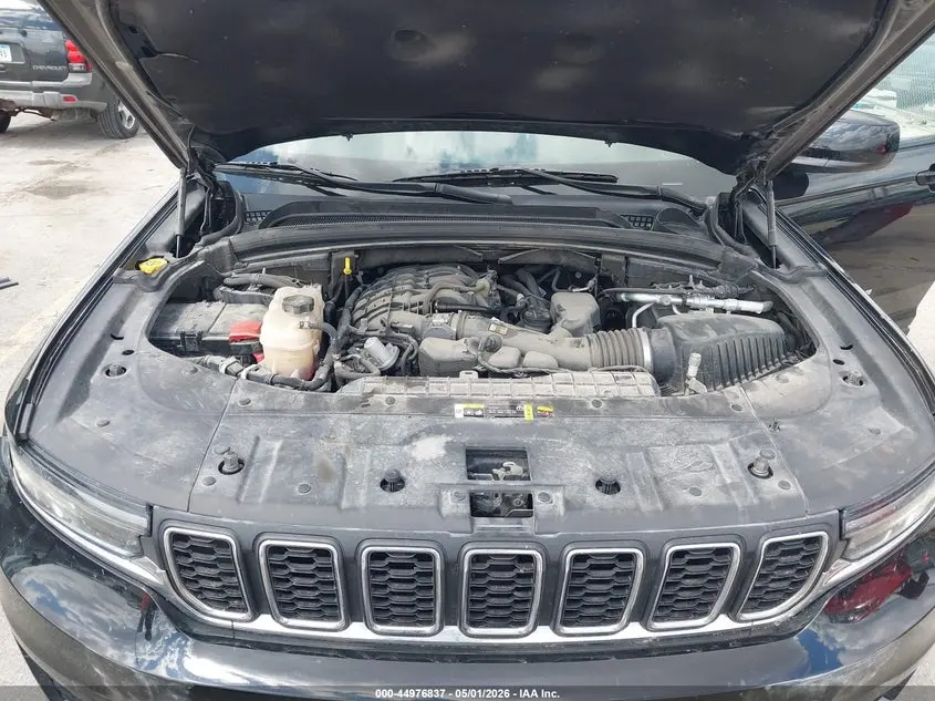 2022 JEEP GRAND CHEROKEE L LAREDO 4X4
