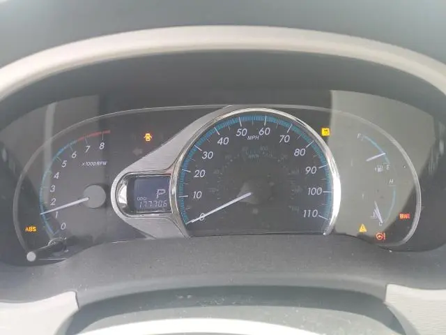 2012 TOYOTA SIENNA XLE  