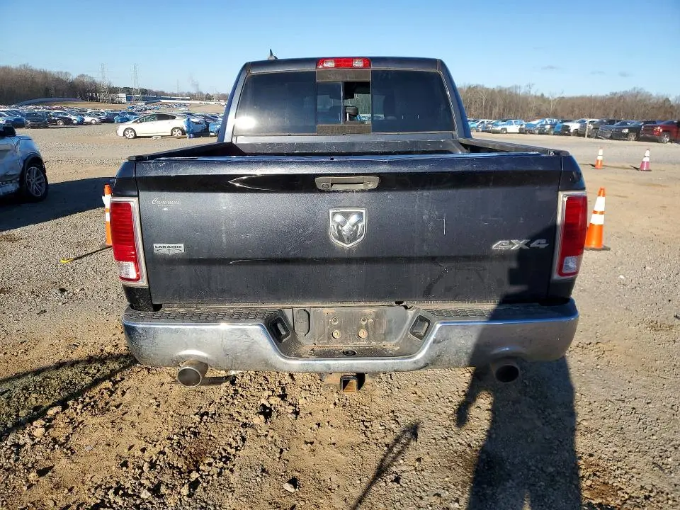 2015 RAM 1500 LARAMIE  