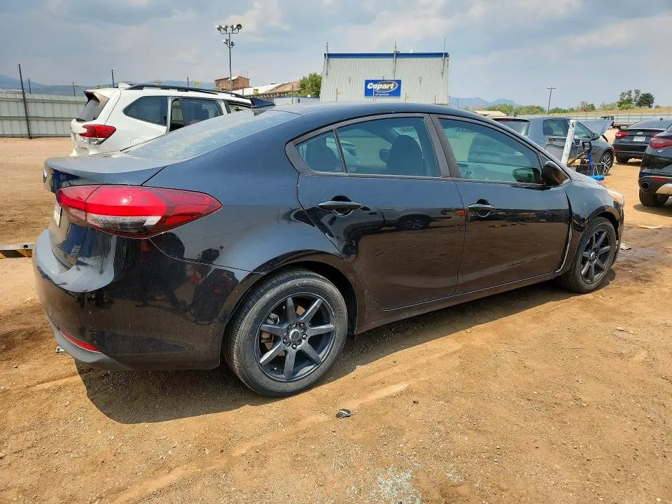 2018 KIA FORTE LX  