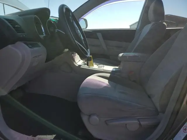 2012 TOYOTA HIGHLANDER BASE  