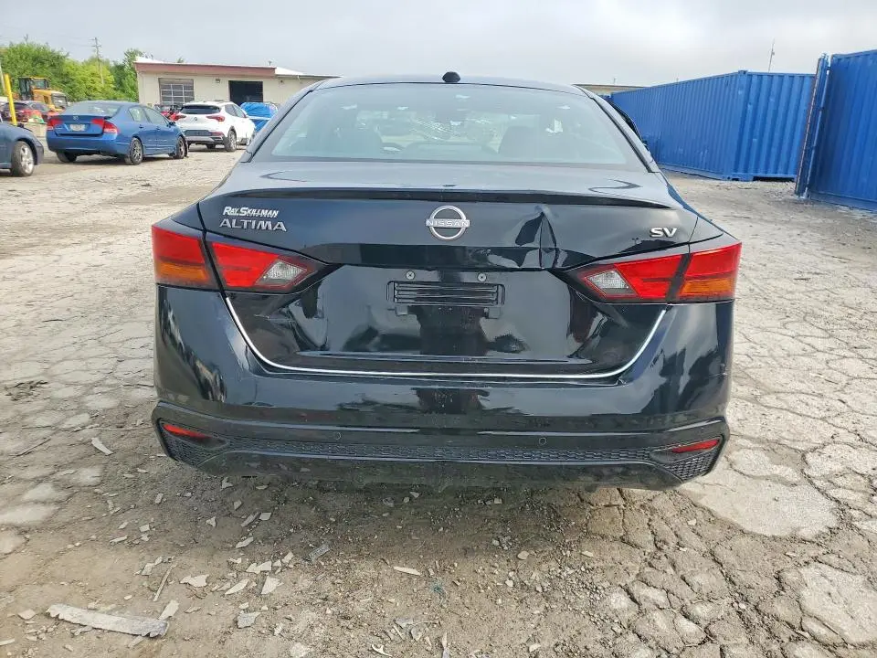 2023 NISSAN ALTIMA SV  