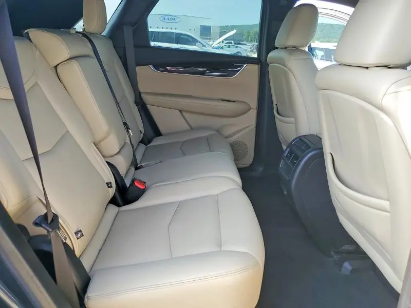 2019 CADILLAC XT5   