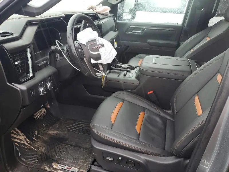 2026 GMC SIERRA K2500 AT4  