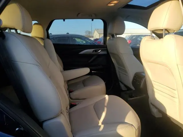 2022 MAZDA CX-9 TOURING  