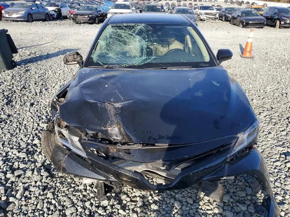 2019 TOYOTA CAMRY LE  