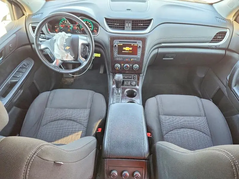 2017 CHEVROLET TRAVERSE LT  