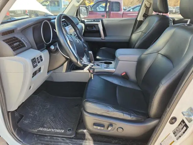 2013 TOYOTA 4RUNNER SR5  