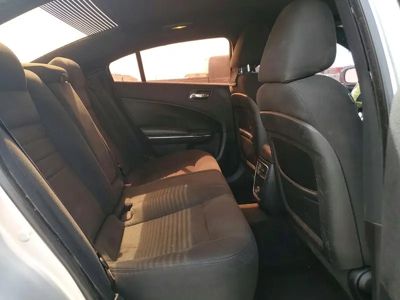 2012 DODGE CHARGER SE  