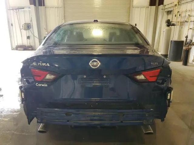 2022 NISSAN ALTIMA SR  