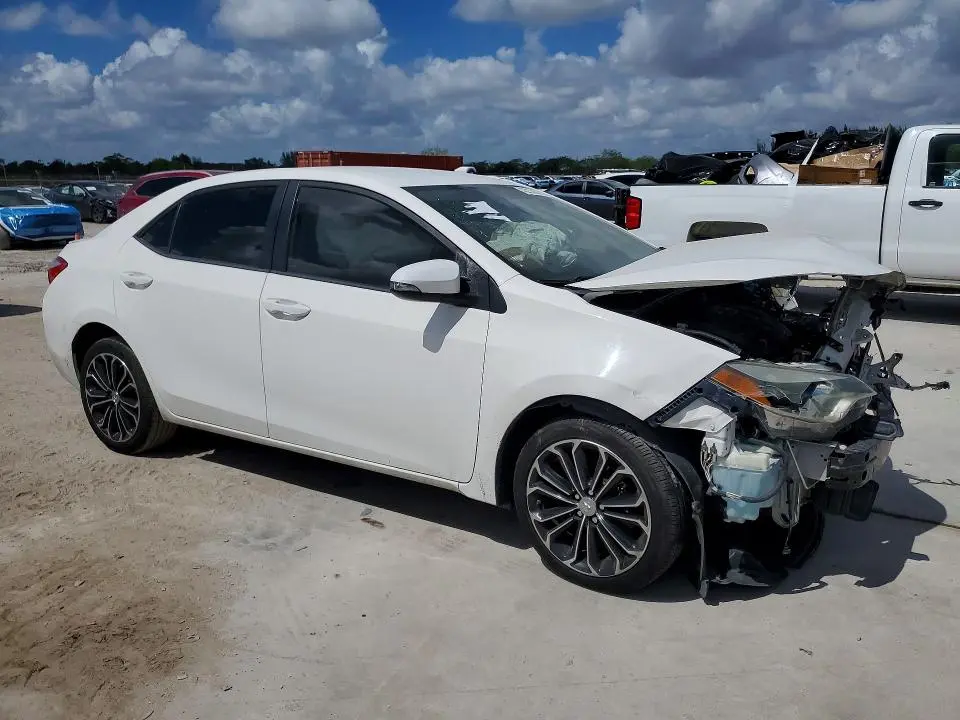 2015 TOYOTA COROLLA S PLUS  