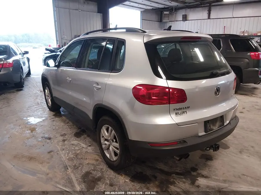 2015 VOLKSWAGEN TIGUAN S