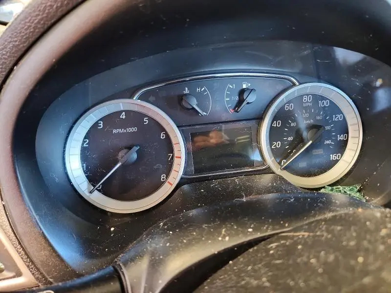 2015 NISSAN SENTRA SV  
