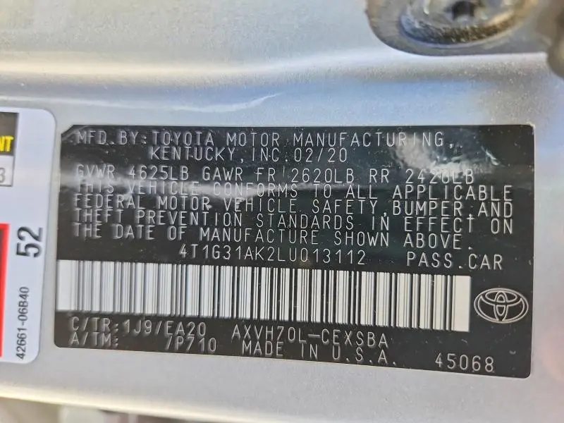 2020 TOYOTA CAMRY SE  