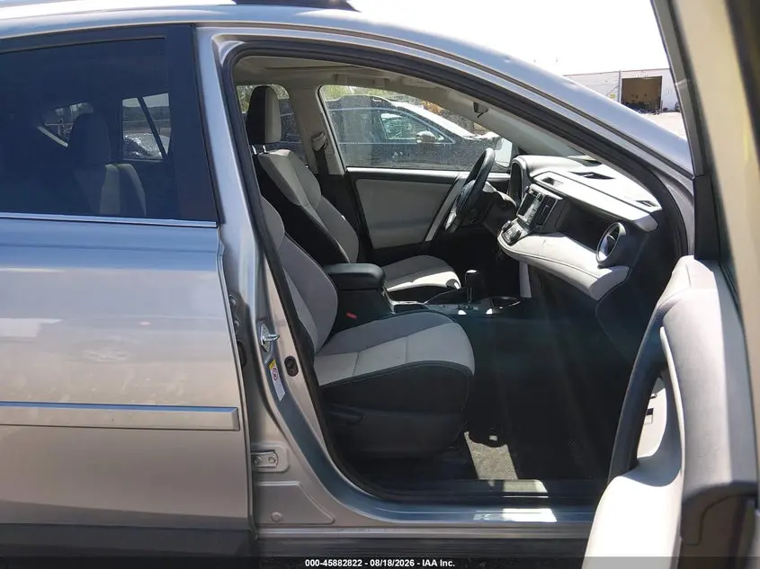 2016 TOYOTA RAV4 XLE