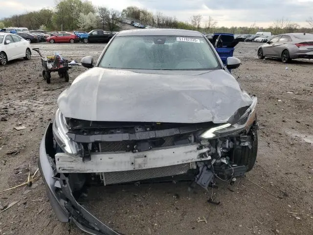2022 NISSAN ALTIMA SV  