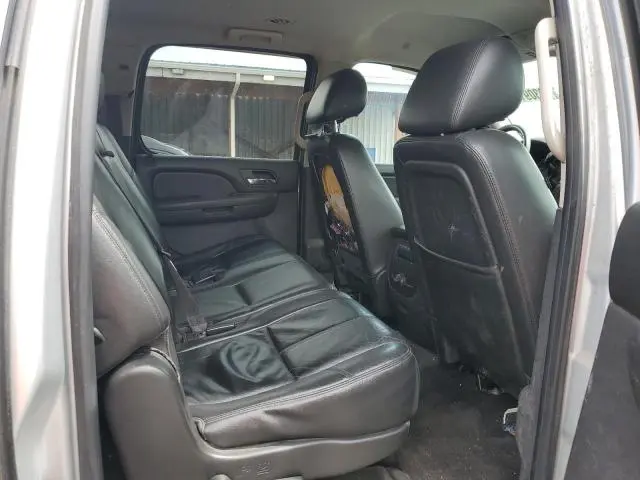 2012 CHEVROLET SUBURBAN K1500 LT