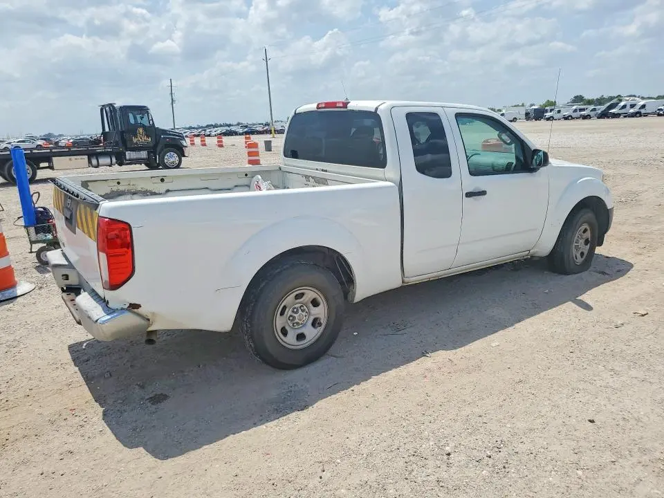 2013 NISSAN FRONTIER S  