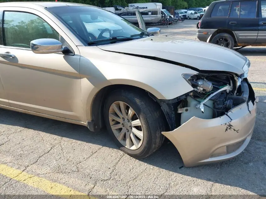 2013 CHRYSLER 200 LIMITED
